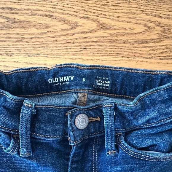 Old Navy  High-Waisted Rockstar 360° Stretch Jeggings for Girls (Size 6) - Picture 3 of 10